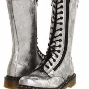 dr martens 9733 w